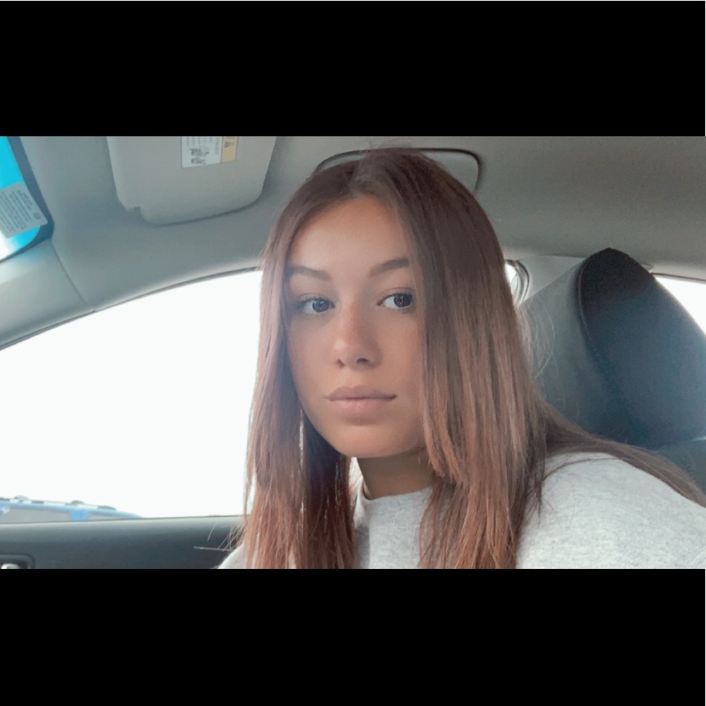 Meet your Posher, Nora